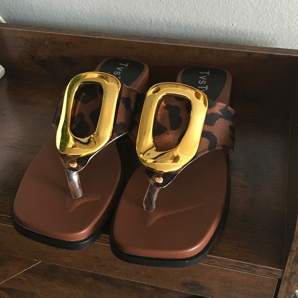 Leopard Print Brown Sandals with Gold Accent